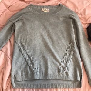 A cute comfortable lite sweeter